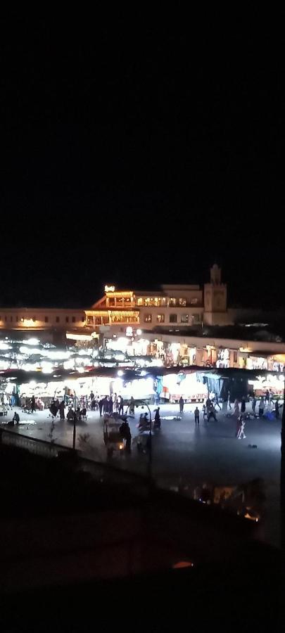 Hotel Des Amis Marrakesh Bagian luar foto